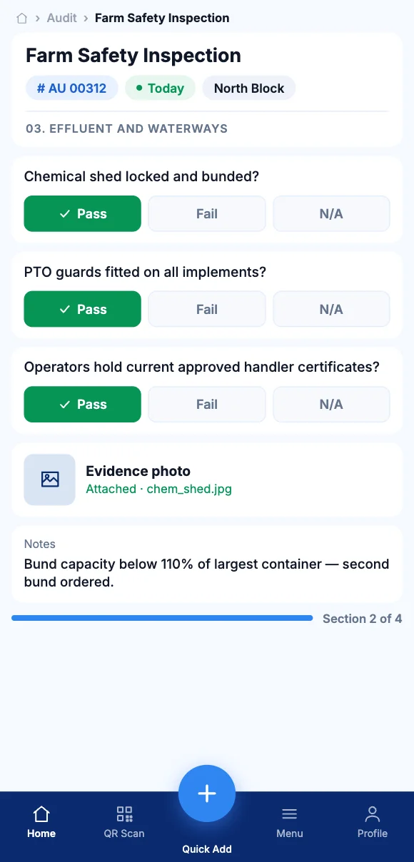 The Teammate App mobile app showing an audit with pass, fail and evidence