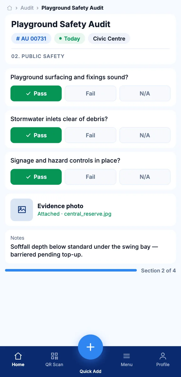 The Teammate App mobile app showing an audit with pass, fail and evidence