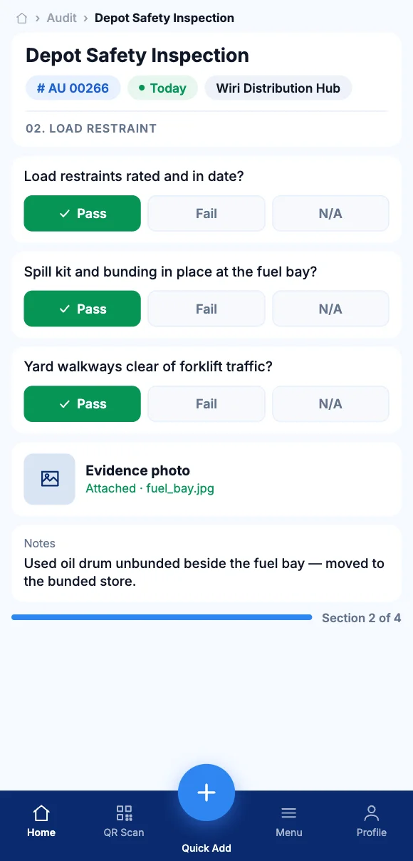 The Teammate App mobile app showing an audit with pass, fail and evidence