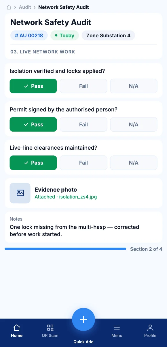 The Teammate App mobile app showing an audit with pass, fail and evidence